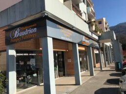Enseigne-baudrion-pontcharra-lettresreliefs-lettresadhésives-pubgresivaudan-grenoble (4)