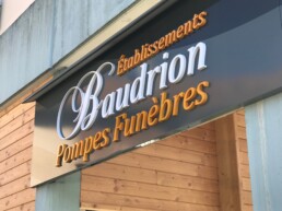 Enseigne-baudrion-pontcharra-lettresreliefs-lettresadhésives-pubgresivaudan-grenoble