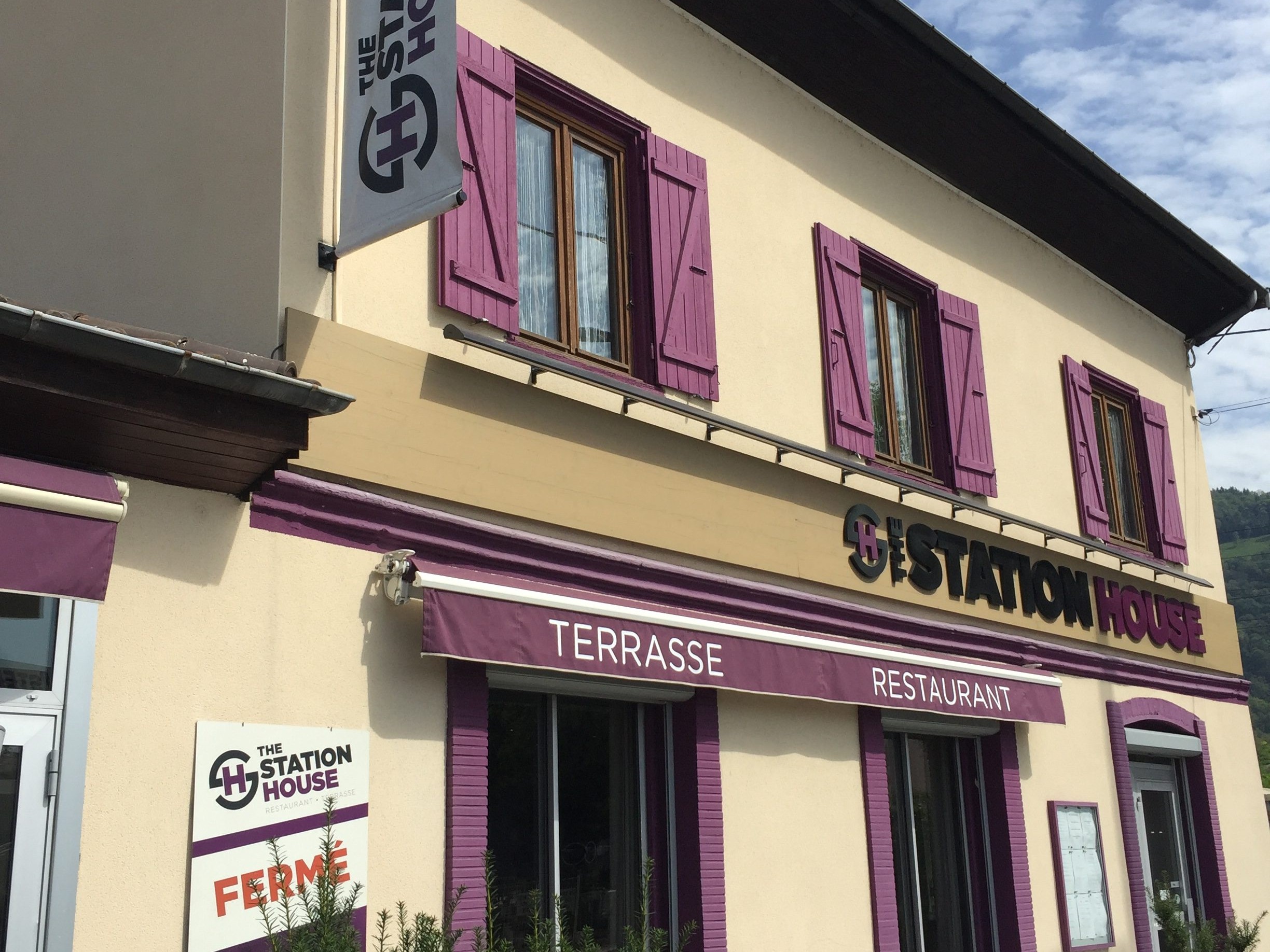 vitrophanie-pub grésivaudan