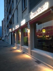 enseigne lumineuse viennoiserie